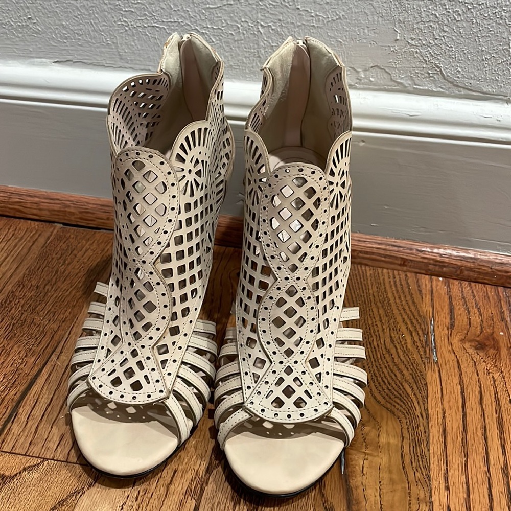 Klub Nico Heels